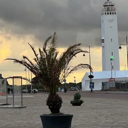 Aan Zee Bis 4 Personen 2 Hunde 300m Strand 아파트