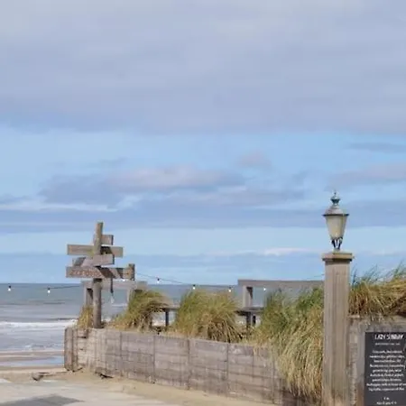 Aan Zee Bis 4 Personen 2 Hunde 300m Strand